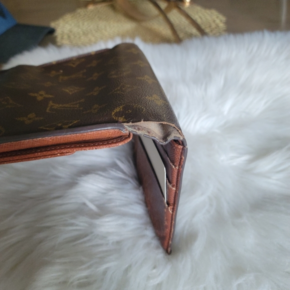 100% Authentic Louis vuitton monogram wallet - Picture 10 of 12